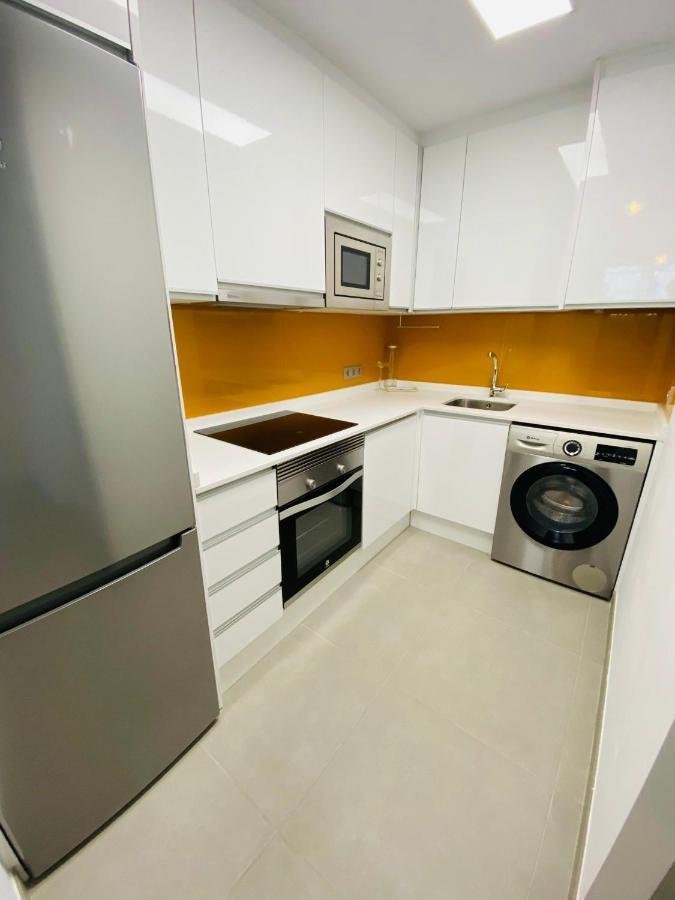 Bonito Apartamento De 2 Habitaciones Con Terraza Малага Екстер'єр фото